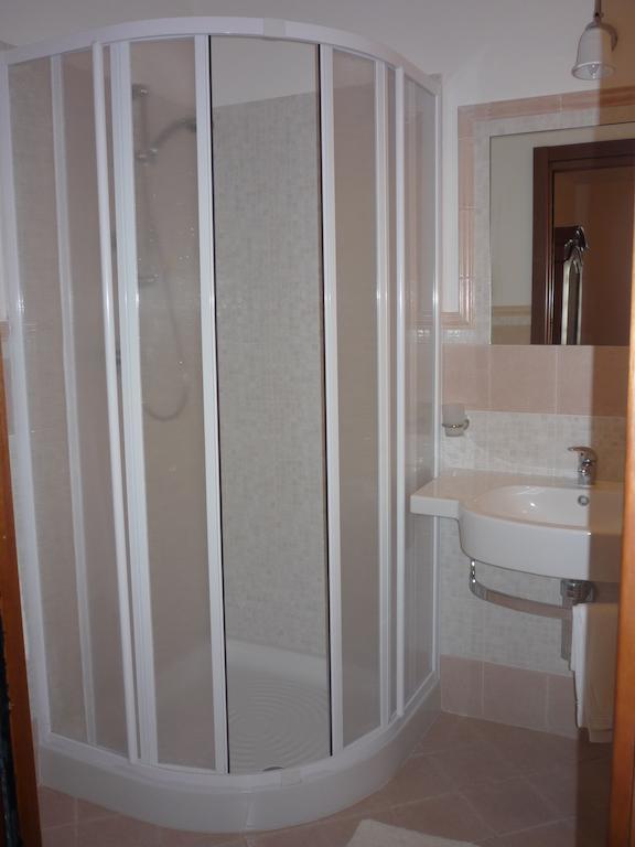 Hotel Brezza Marina San Vito Lo Capo Pokoj fotografie